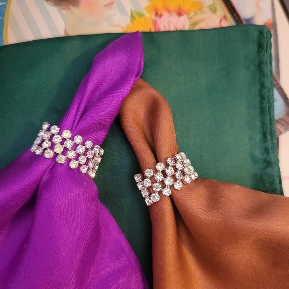 Western Germany Rhinestone Clip On Vintage Earrings ~ Costume Jewelry ~ Sparkle! - Picture 7 of 16